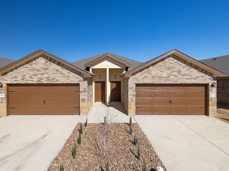 Converse, TX — Duplex